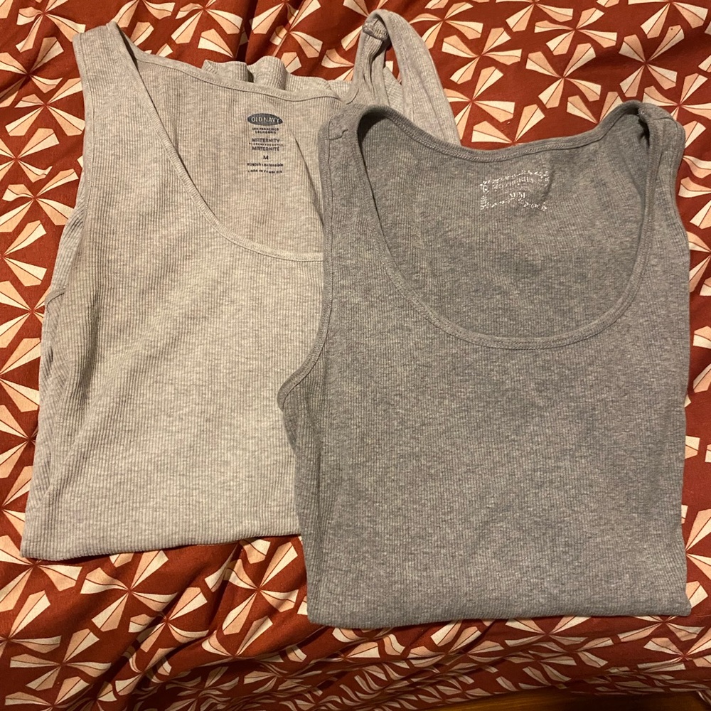 🌺 3/$15 Bundle of 2 Gray Maternity Tanks